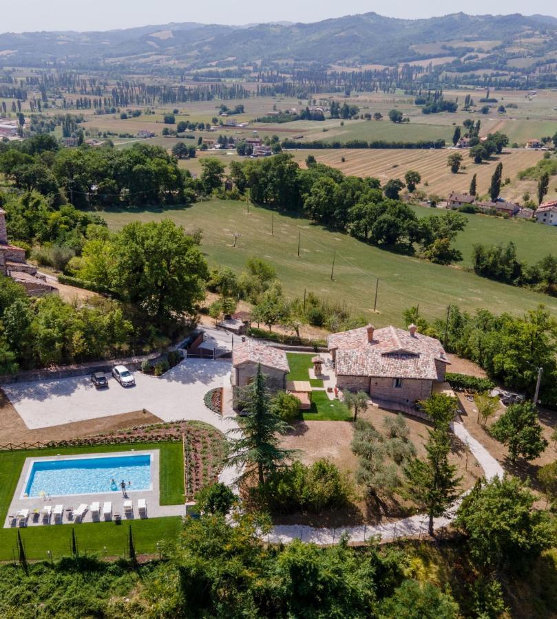 I Casali Di Villa Benveduti Gubbio Exterior foto